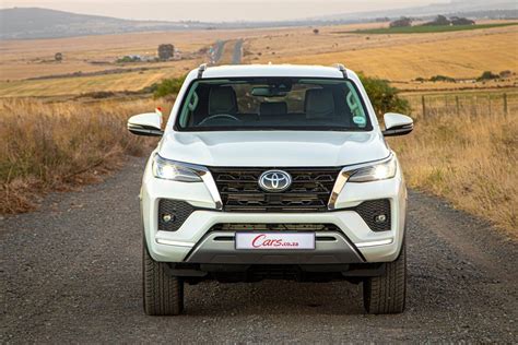 Toyota Fortuner (2021) Review