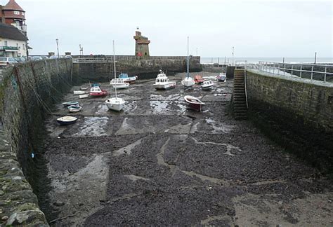 Lynmouth harbour © Graham Horn cc-by-sa/2.0 :: Geograph Britain and Ireland