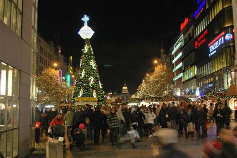 Christmas Market, Wenceslas Square - Picture of Old Town Square, Prague - TripAdvisor