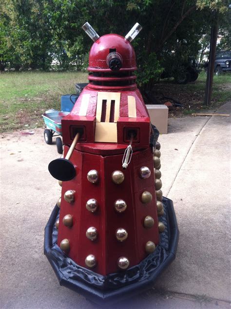 Dr Who Dalek Costume : 5 Steps - Instructables