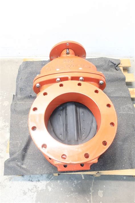 MUELLER 2360 RESILIENT FIRE MAIN WEDGE GATE VALVE 12IN IRON FLANGED D642232