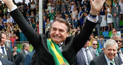 "Impeachment"? Jair Bolsonaro pode virar o único presidente que venceu; se Maia receber o pedido ...