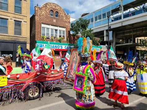 Mexican Independence Day parade draws hundreds to Pilsen