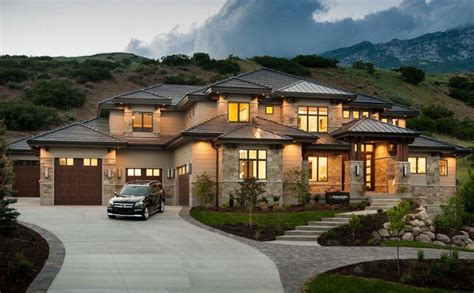 Lifestyle Luxury | Luxury homes exterior, Luxury homes dream houses, Modern house plans