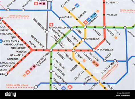 Metro milan map hi-res stock photography and images - Alamy