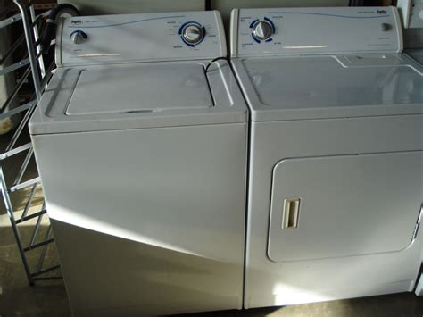 INGLIS HEAVY DUTY SUPER CAPACITY TOP LOAD WASHER AND EXTRA LARGE ...