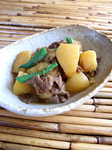 How to make Nikujaga, Japanese Potato and Beef Stew recipe