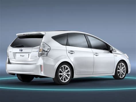 TOYOTA Prius v/Prius+ specs & photos - 2011, 2012, 2013, 2014, 2015 ...