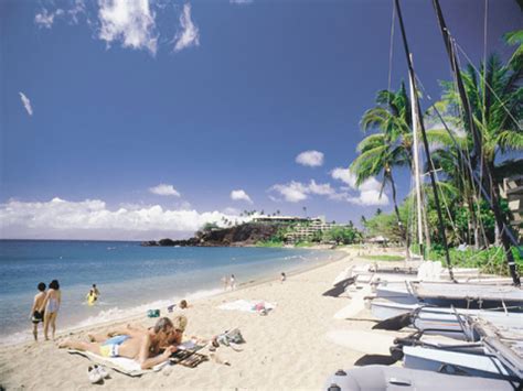 Kaanapali Beach (Maui Top Resorts), Maui tours & activities, fun things to do in Maui ...