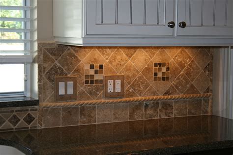 travertine tile backsplash | Custom Travertine Backsplash | Herringbone ...