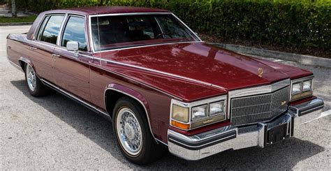 5 Best 1980s American Luxury Cars - Old Car Memories