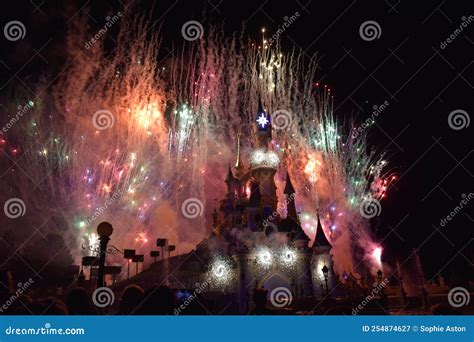 Disneyland Paris editorial photography. Image of night - 254874627