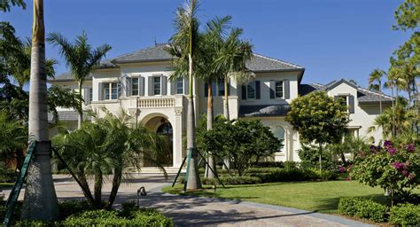 Top 11 Celebrities That Live In Naples, Florida (2024) | PropertyClub