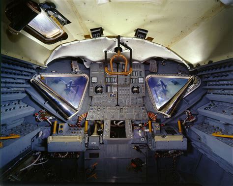 design - What colors were used in the Apollo Lunar Module interior, and ...