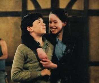 Skandar Keynes And Anna Popplewell