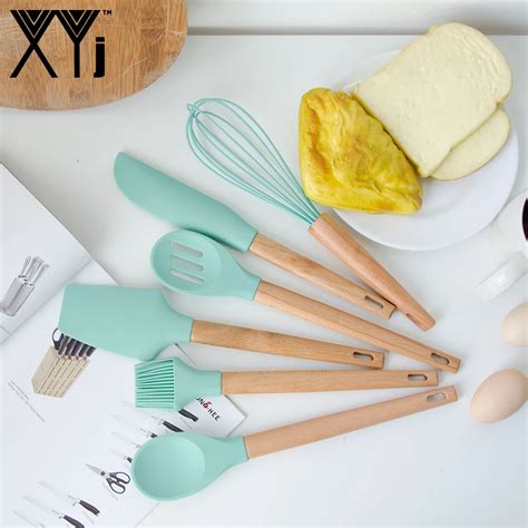 XYj Cooking Tool Sets 6 Piece Silicone Mixer Blender Egg Cream Baking Basting Brush Batter ...