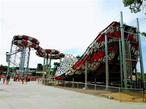 Visiting Noah's Ark Water Park: Largest Water Park In The US - No Home ...