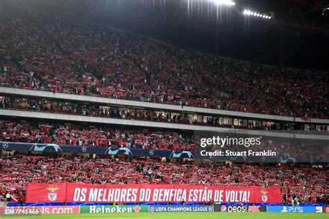 Benfica Fans Photos and Premium High Res Pictures - Getty Images