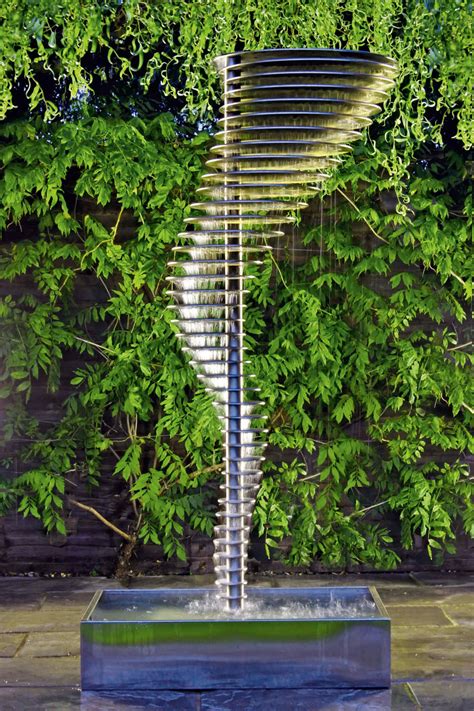 Kinetic garden sculpture harnessing nature | How To Spend It