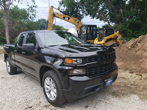 2019 Custom Silverado; My first truck! : r/Trucks