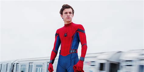 How Tom Holland Reacted to Seeing Spider-Man: Homecoming