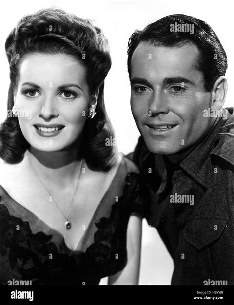 IMMORTAL SERGEANT, Maureen O'Hara, Henry Fonda, 1943 Stock Photo - Alamy