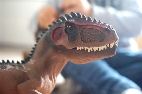 Schleich Dinosaurs Review | Beth Owen