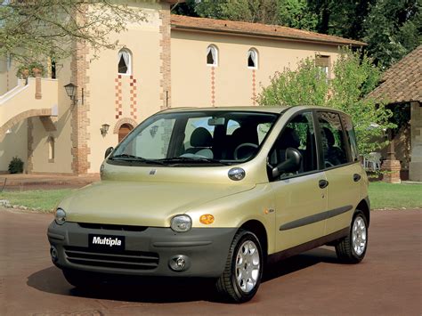 Fiat Multipla vai virar SUV compacto e deve substituir 500x