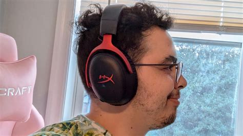 HyperX Cloud III Wireless review: The best gaming headset cuts its cord