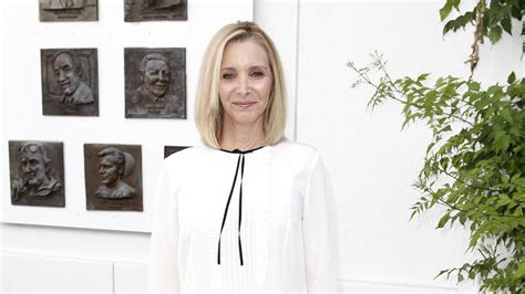 Friends star Lisa Kudrow makes exciting announcement from inside her ...