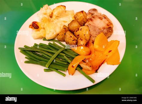 Plated pork main hi-res stock photography and images - Alamy