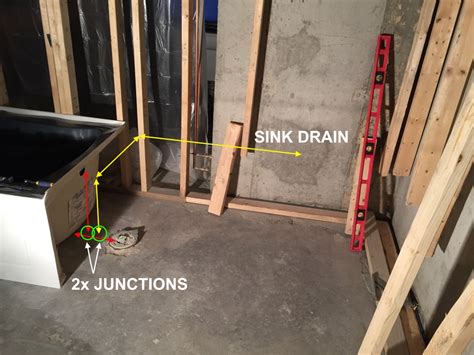 Can I tie a vanity sink drain into the bathtub drain? - Home Improvement Stack Exchange