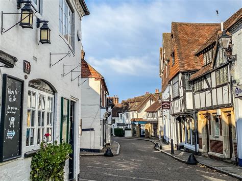 Walk in the quaint village of Godalming in Surrey – i landed here