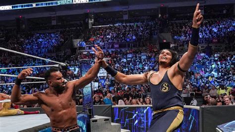 Watch: India-origin WWE superstar Shanky joined by Samantha Johnson as he shakes leg on ...