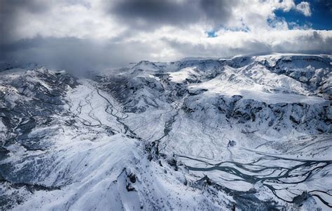 Free Photo | Mountains and snowfield