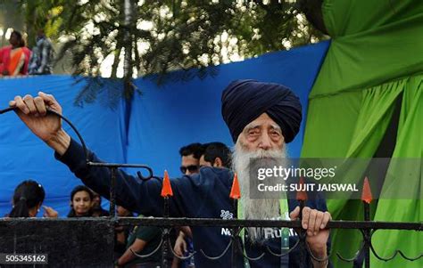 166 Fauja Singh Photos & High Res Pictures - Getty Images