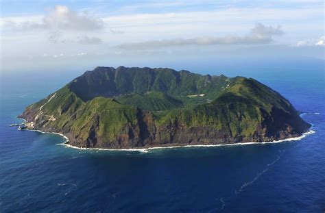 Beauty of Nature: Aogashima Volcano Japan:A Wonderful Island