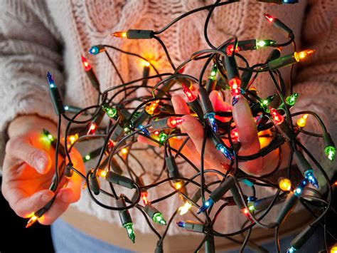 When should you put up Christmas lights? A survey shows where Americans ...