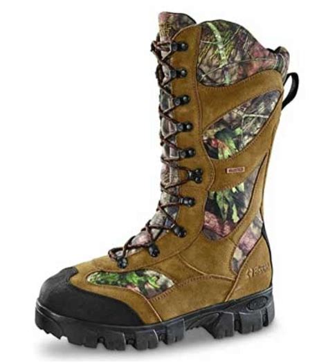 Best Cold Weather Hunting Boots - Coyote Hunting