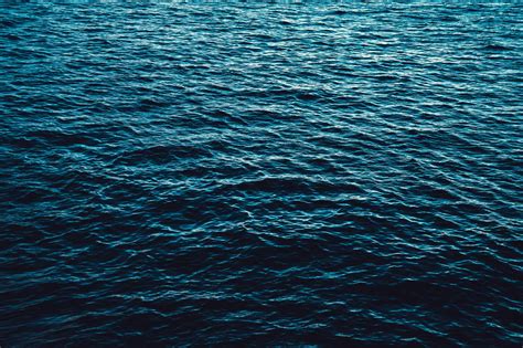 Calm Sea Wallpaper Free Stock Photo | picjumbo