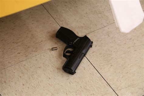 Robbery suspect killed in police shooting was holding a BB gun ...