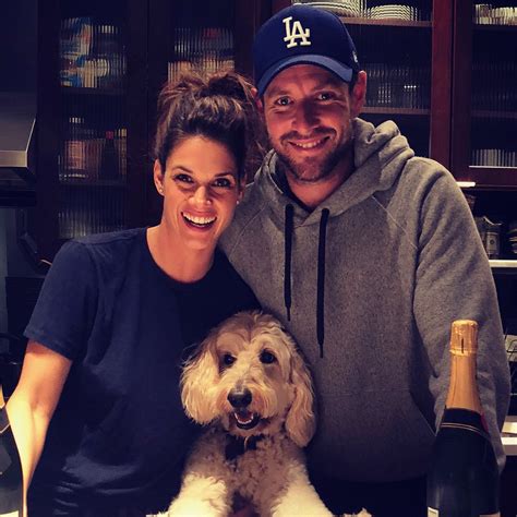 Missy Peregrym and Husband Tom Oakley Expecting First Child