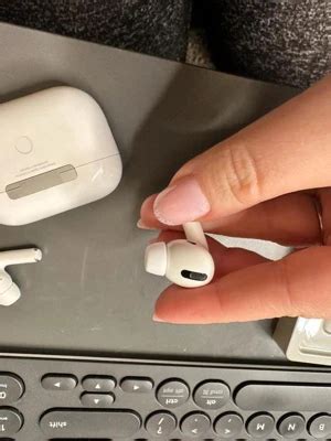 Apple Airpods Pro Gen 1/2 4pk Silicone Tips - Heyday™ White : Target