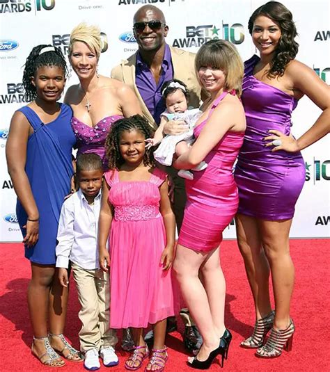 White Ethnicity Actress Rebecca King-Crews: Proud Parent of 5 Children ...