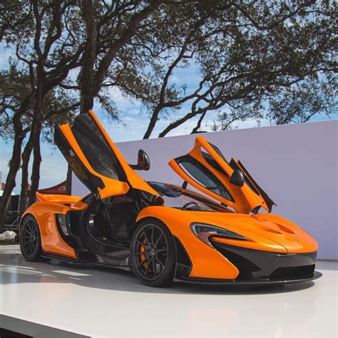 McLaren P1 painted in Papaya Spark w/ exposed Carbon Fiber Photo taken ...