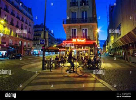 05-07-2016 Paris. French cafe with tables outdoor in Paris and blurred ...