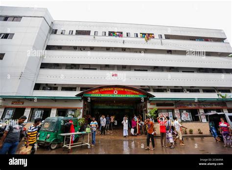 Dhaka Medical College Hospital in Dhaka, the largest hospital in the ...