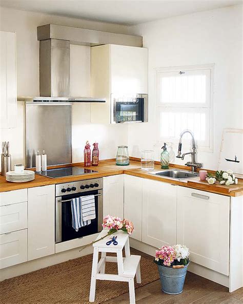 17 Cute Small Kitchen Designs