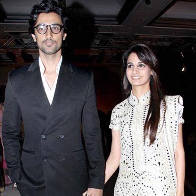 Kunal Kapoor and Naina Bachchan - Dating, Gossip, News, Photos