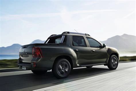 Dacia Duster Oroch pick-up revealed in Buenos Aires | Auto Express